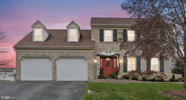 70 BROOKFIELD DR, Ephrata, PA 17522