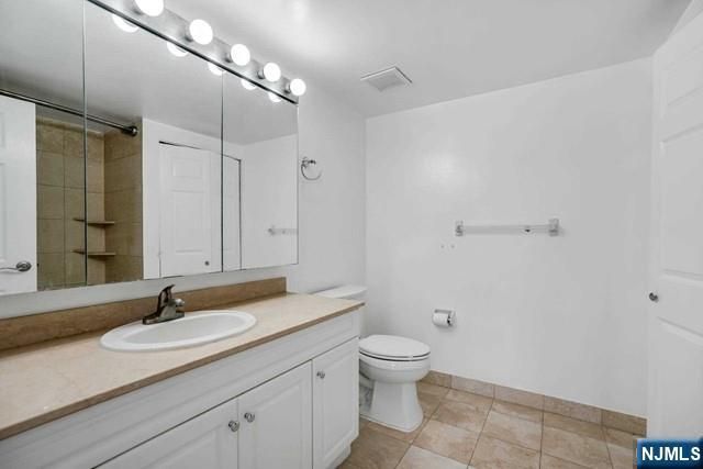 100 Old Palisade Road 710, Fort Lee, NJ 07024