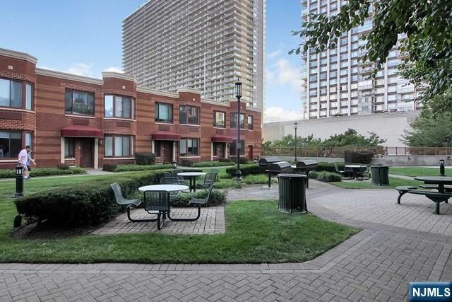 100 Old Palisade Road 710, Fort Lee, NJ 07024