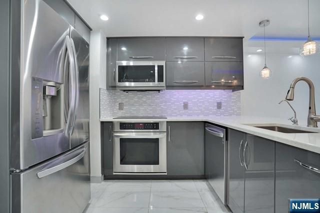 100 Old Palisade Road 710, Fort Lee, NJ 07024