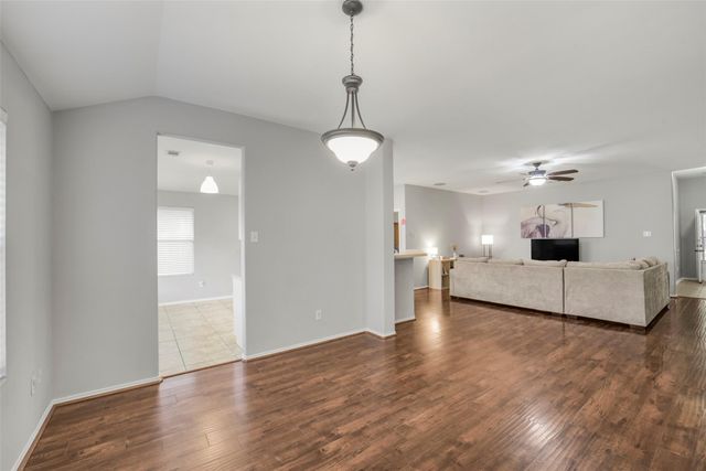 19815 Rocky Shores Drive, Tomball, TX 77375