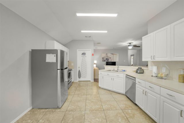 19815 Rocky Shores Drive, Tomball, TX 77375