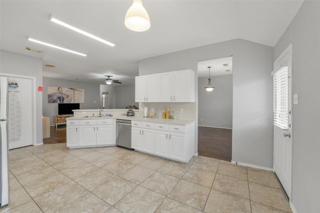 19815 Rocky Shores Drive, Tomball, TX 77375