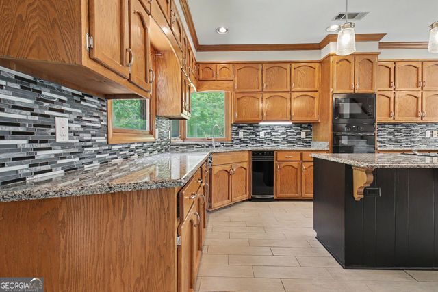 8554 Shoreline Drive, Jonesboro, GA 30236