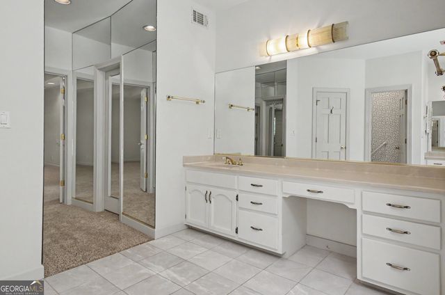 8554 Shoreline Drive, Jonesboro, GA 30236