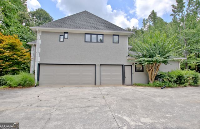 8554 Shoreline Drive, Jonesboro, GA 30236