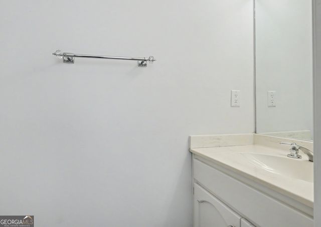 8554 Shoreline Drive, Jonesboro, GA 30236