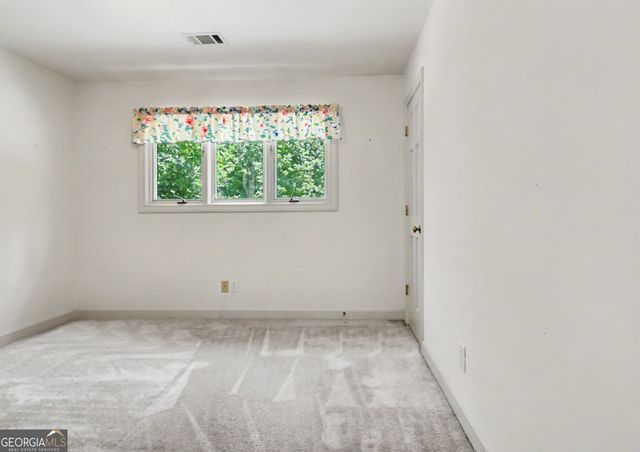 8554 Shoreline Drive, Jonesboro, GA 30236