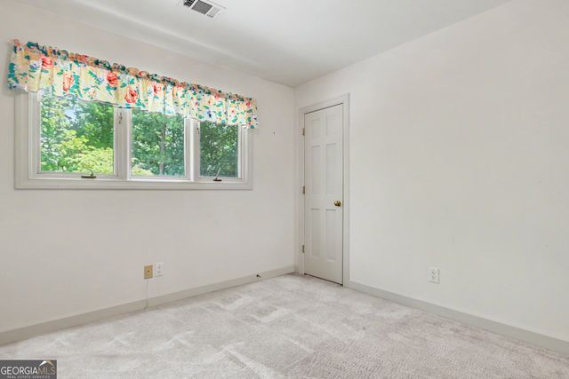 8554 Shoreline Drive, Jonesboro, GA 30236