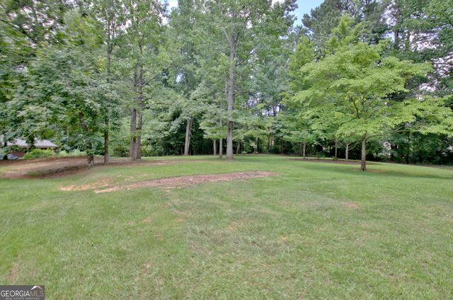 8554 Shoreline Drive, Jonesboro, GA 30236