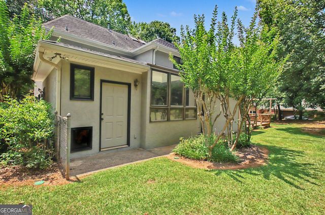 8554 Shoreline Drive, Jonesboro, GA 30236