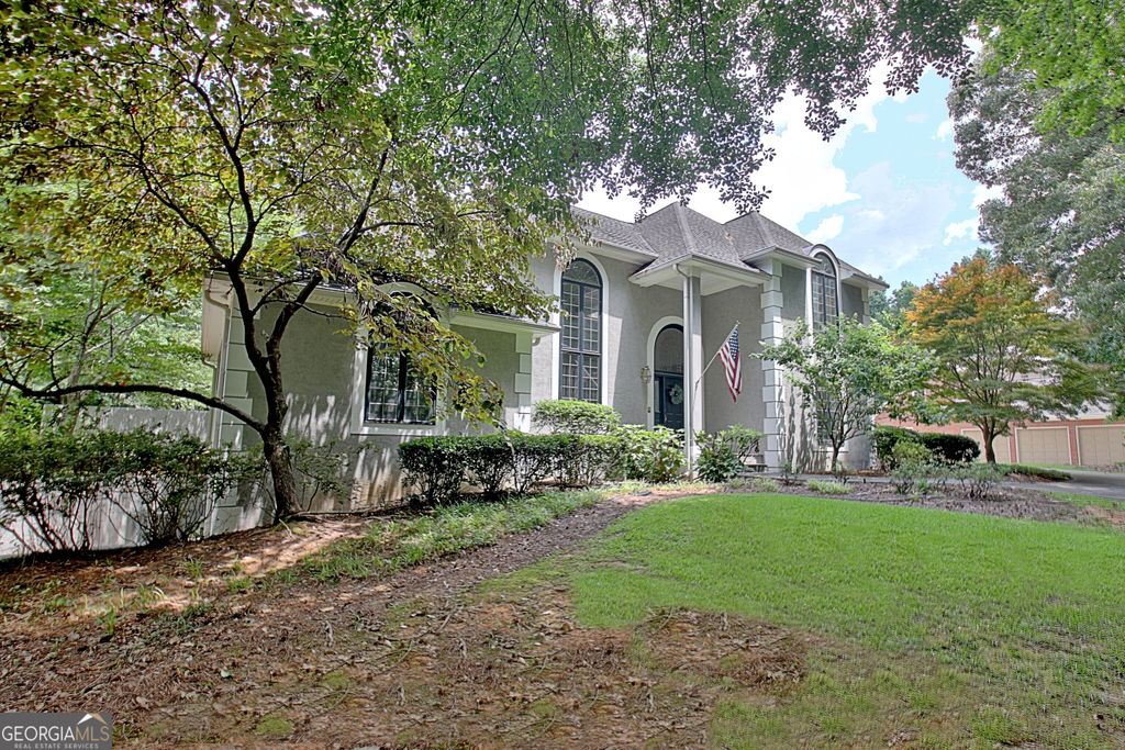 8554 Shoreline Drive, Jonesboro, GA 30236