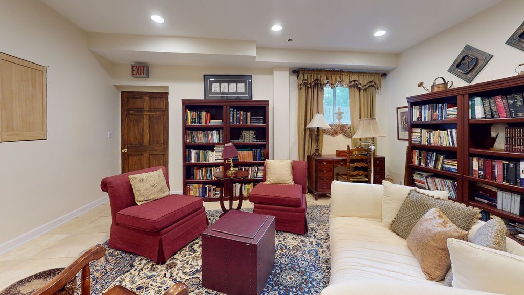 Image 51 of property listing at 315 E Union Avenue, Wheaton, IL 60187