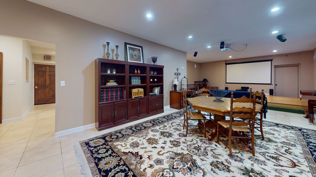 Image 52 of property listing at 315 E Union Avenue, Wheaton, IL 60187