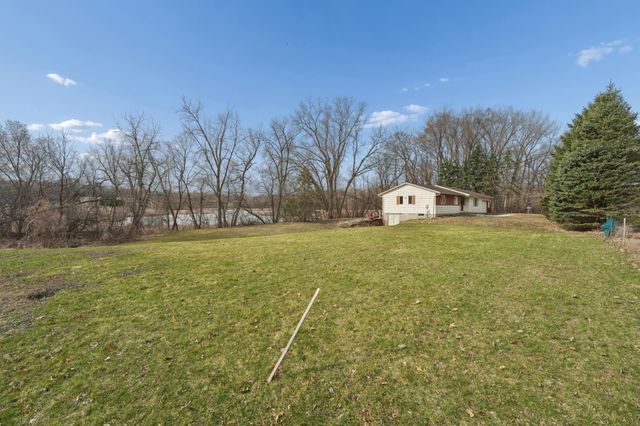 1801 Western Avenue N, Roseville, MN 55113