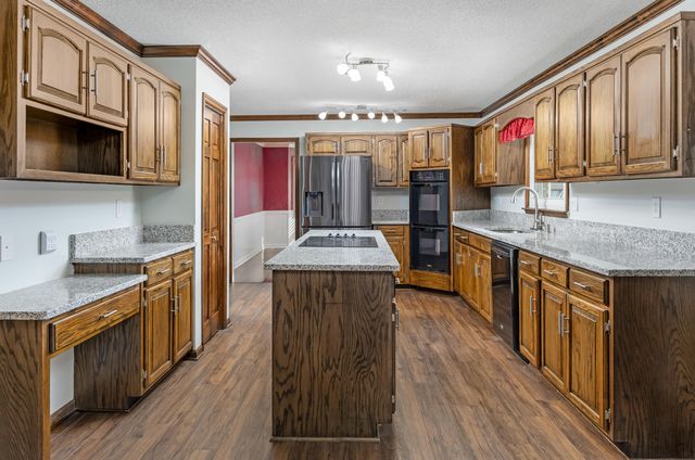 3980 Bow Street NE, Cleveland, TN 37312