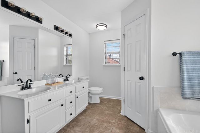 1014 Spring Creek Cove, Benton, AR 72015