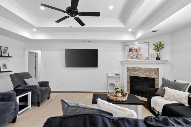 1014 Spring Creek Cove, Benton, AR 72015