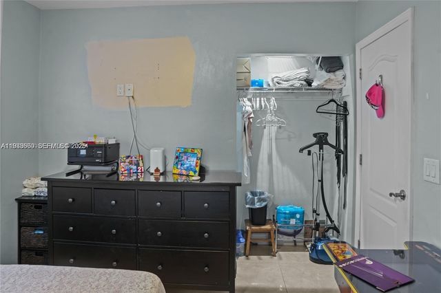 117 W 34th St, Hialeah, FL 33012