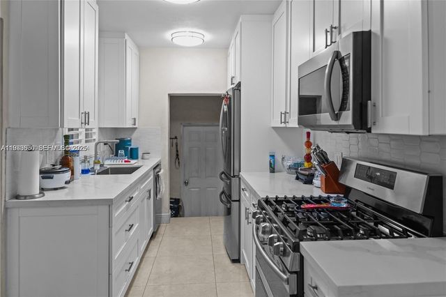 117 W 34th St, Hialeah, FL 33012