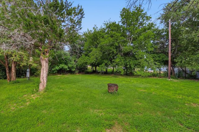 4414 Appletree Court, Granbury, TX 76048