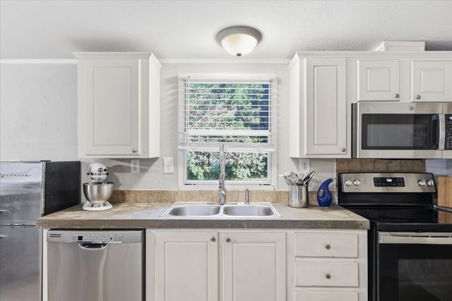4414 Appletree Court, Granbury, TX 76048