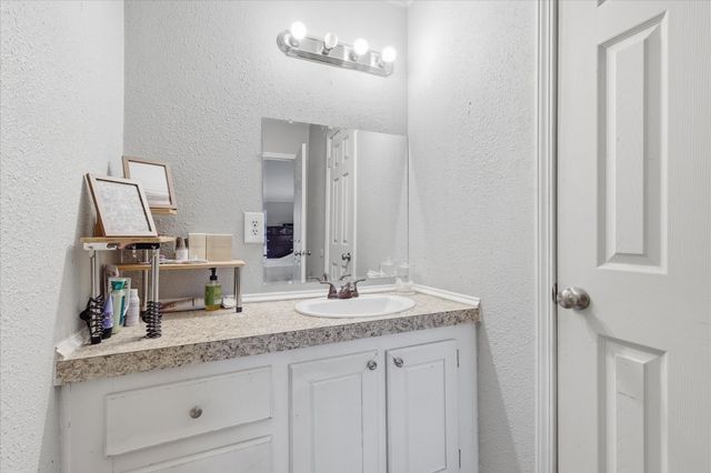 4414 Appletree Court, Granbury, TX 76048