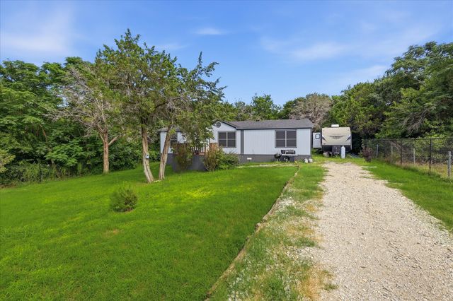 4414 Appletree Court, Granbury, TX 76048