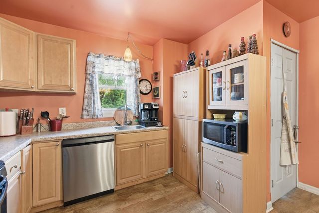 283 Center Grange ROAD, Center Twp, PA 15001