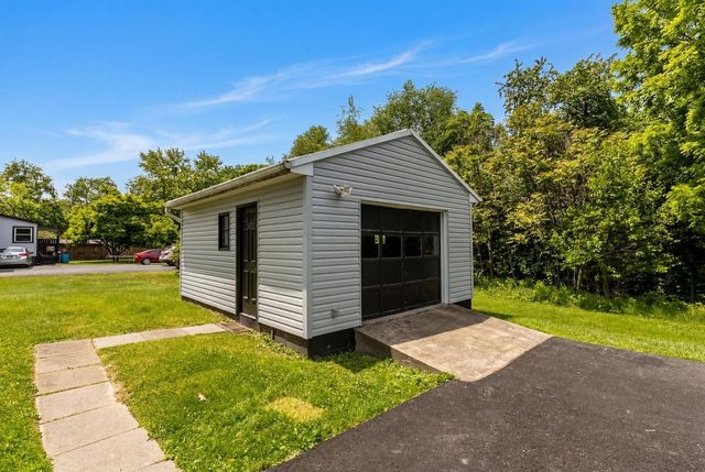 283 Center Grange ROAD, Center Twp, PA 15001
