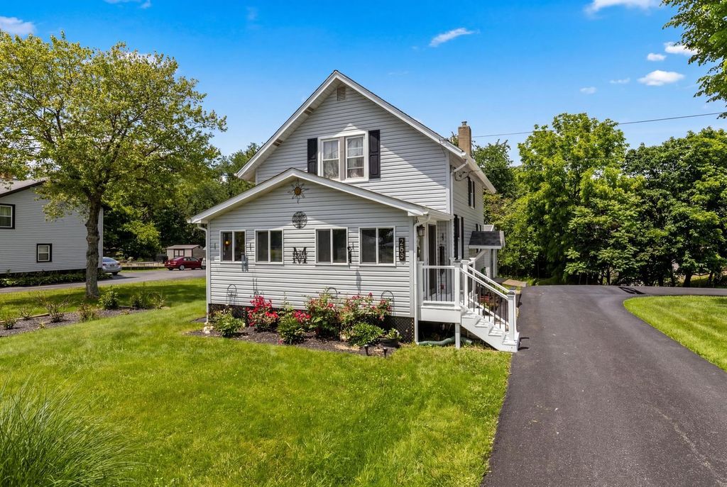 283 Center Grange ROAD, Center Twp, PA 15001