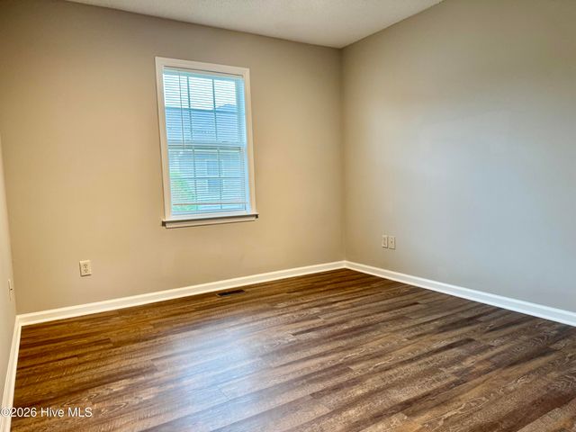 2502 Bluff View Court B, Greenville, NC 27834