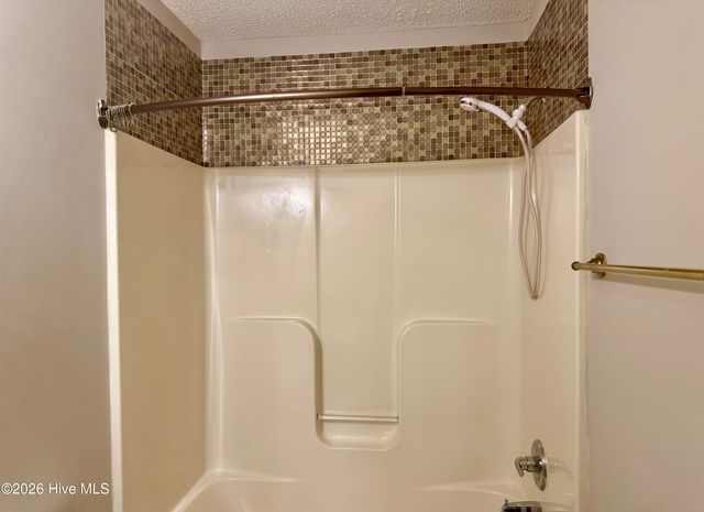 2502 Bluff View Court B, Greenville, NC 27834