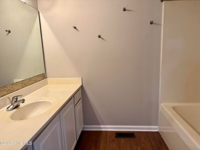 2502 Bluff View Court B, Greenville, NC 27834