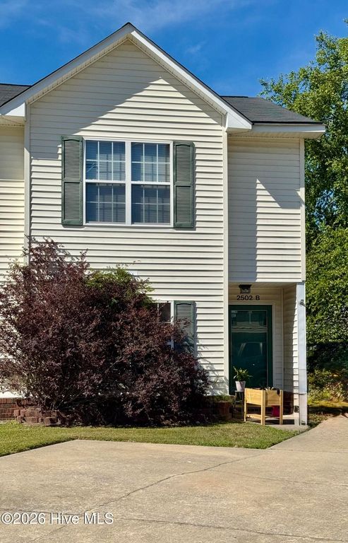 2502 Bluff View Court B, Greenville, NC 27834