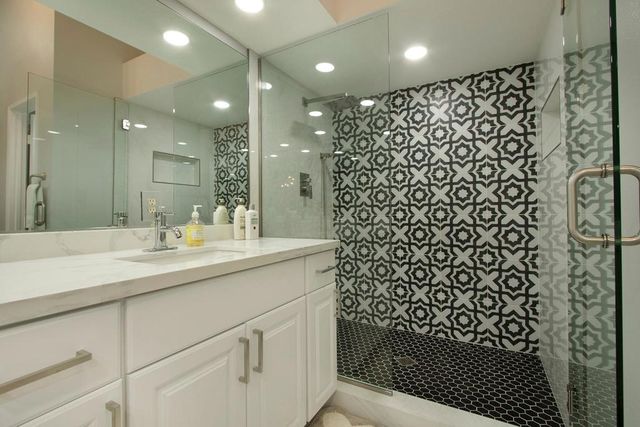 164 Desert Falls Drive E, Palm Desert, CA 92211