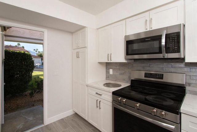 164 Desert Falls Drive E, Palm Desert, CA 92211