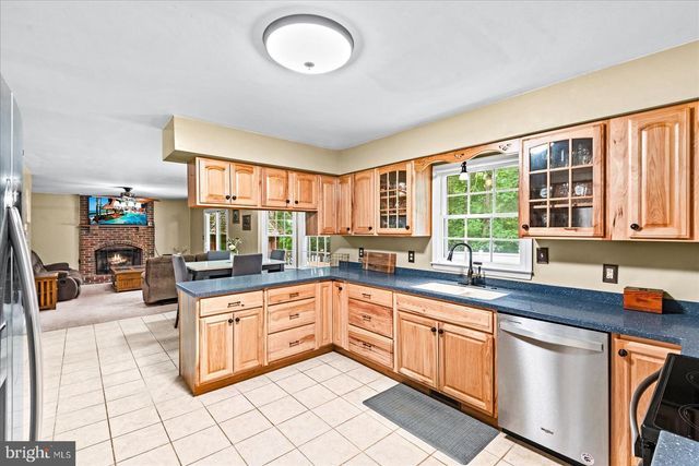 8012 PEMBROKE CIR, Spotsylvania, VA 22551