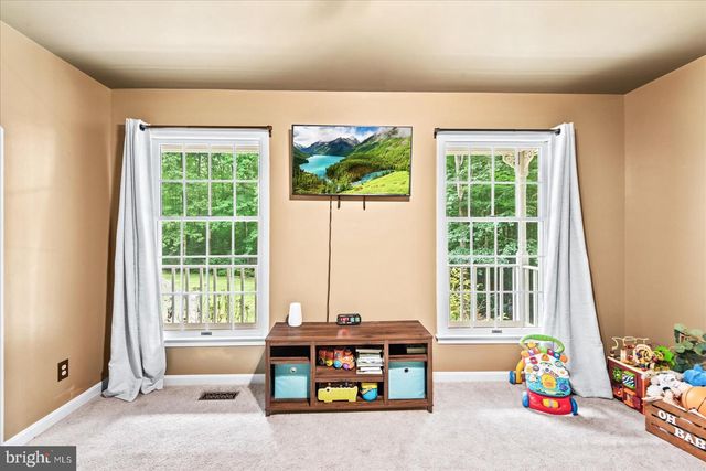 8012 PEMBROKE CIR, Spotsylvania, VA 22551