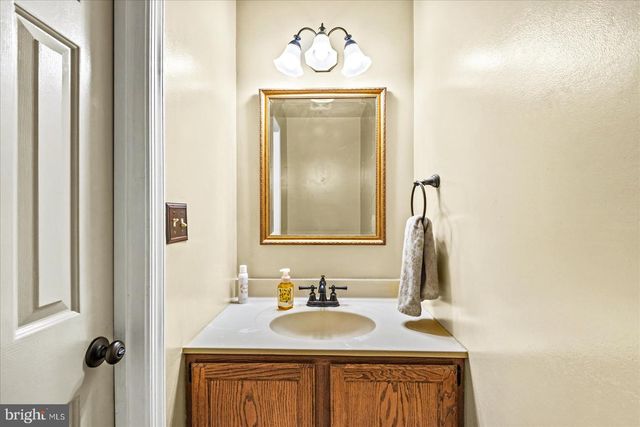 8012 PEMBROKE CIR, Spotsylvania, VA 22551