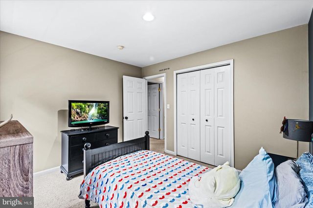 8012 PEMBROKE CIR, Spotsylvania, VA 22551