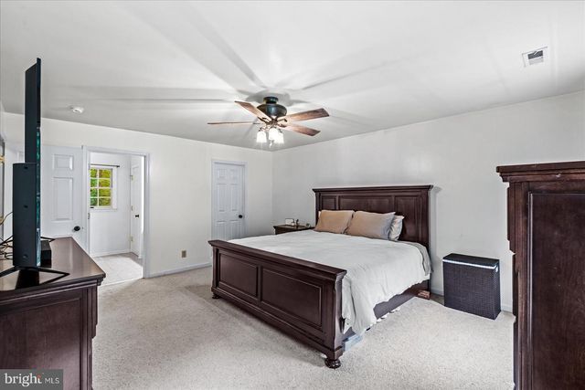 8012 PEMBROKE CIR, Spotsylvania, VA 22551