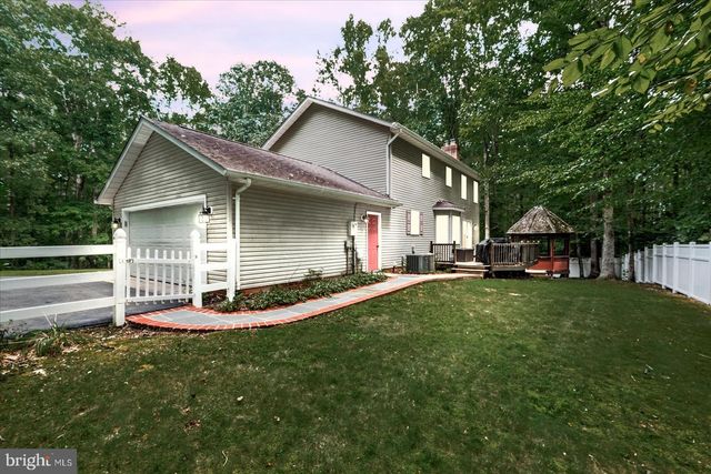 8012 PEMBROKE CIR, Spotsylvania, VA 22551