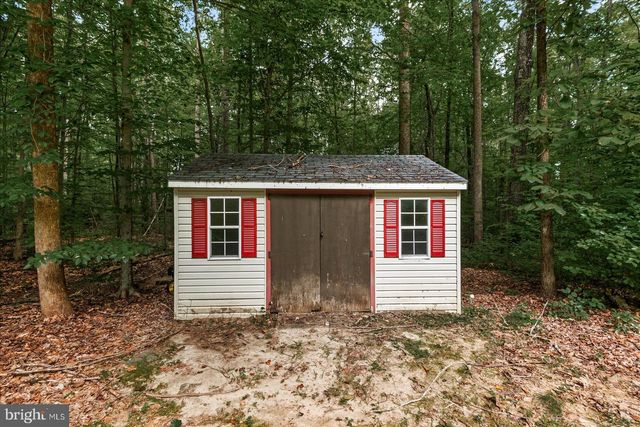 8012 PEMBROKE CIR, Spotsylvania, VA 22551