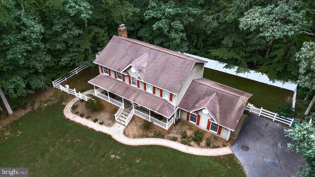 8012 PEMBROKE CIR, Spotsylvania, VA 22551