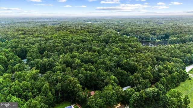 8012 PEMBROKE CIR, Spotsylvania, VA 22551
