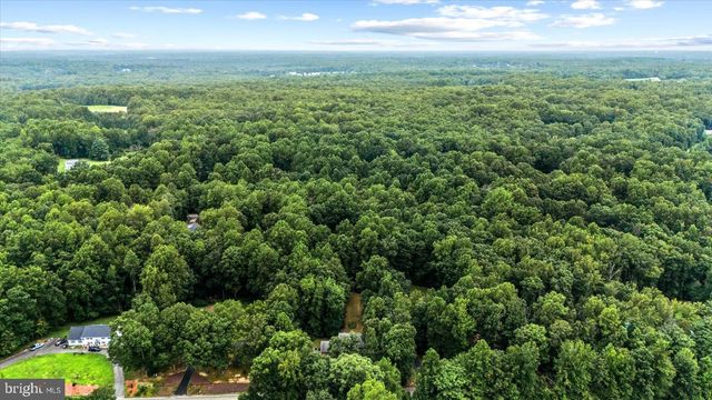 8012 PEMBROKE CIR, Spotsylvania, VA 22551