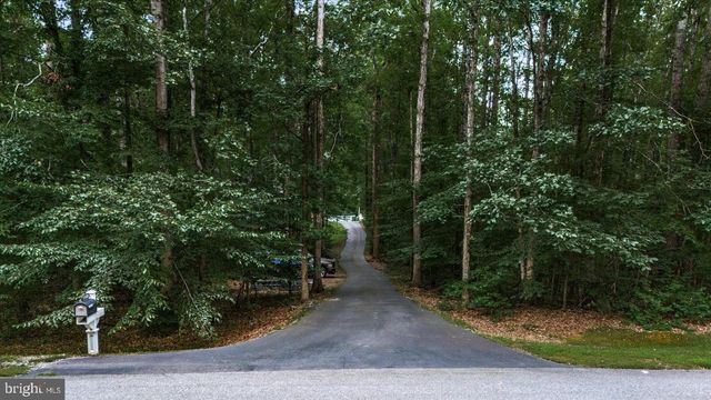 8012 PEMBROKE CIR, Spotsylvania, VA 22551