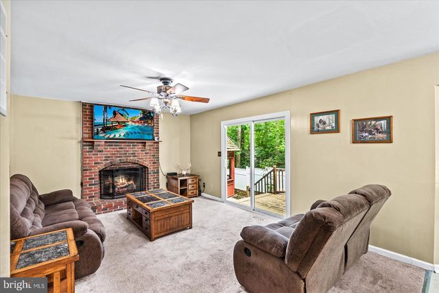 8012 PEMBROKE CIR, Spotsylvania, VA 22551