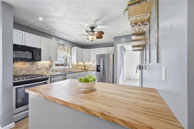 1618 Esquire ST, Norfolk, VA 23503